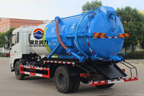 吸污車與吸糞車的全面解析 功能、結構與應用場景對比